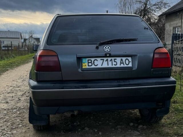 Сірий Фольксваген Гольф, об'ємом двигуна 1.8 л та пробігом 3 тис. км за 1800 $, фото 2 на Automoto.ua