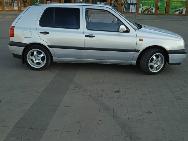 Сірий Фольксваген Гольф, об'ємом двигуна 1.6 л та пробігом 2 тис. км за 2900 $, фото 5 на Automoto.ua