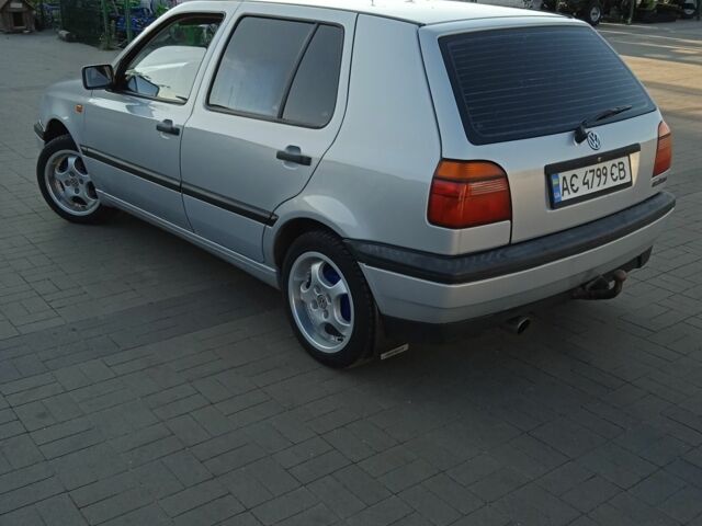 Сірий Фольксваген Гольф, об'ємом двигуна 1.6 л та пробігом 2 тис. км за 2900 $, фото 4 на Automoto.ua