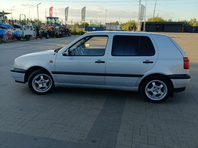 Сірий Фольксваген Гольф, об'ємом двигуна 1.6 л та пробігом 2 тис. км за 2900 $, фото 1 на Automoto.ua