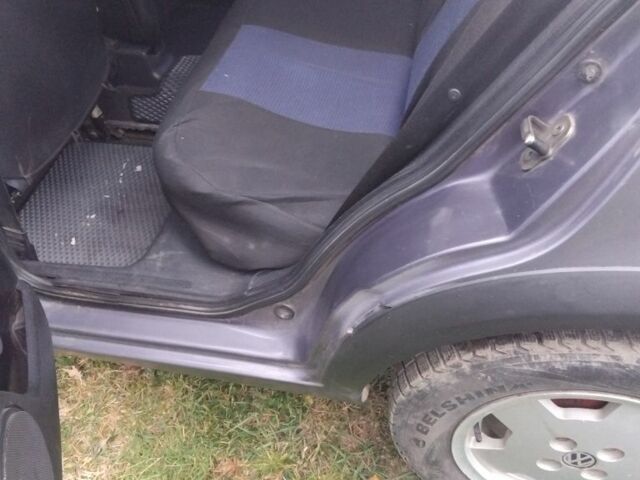 Серый Фольксваген Гольф, объемом двигателя 1.8 л и пробегом 310 тыс. км за 2300 $, фото 15 на Automoto.ua