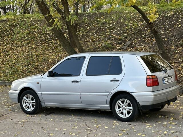 Фольксваген Гольф 1996 у Харкові на Automoto.ua Сірий Фольксваген Гольф, об'ємом двигуна 1.4 л та пробігом 200 тис. км за 2500 $, фото 1 на Automoto.ua