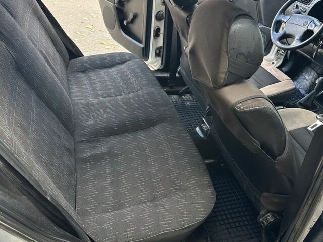 Фольксваген Гольф 1996 у Харкові на Automoto.ua Сірий Фольксваген Гольф, об'ємом двигуна 1.4 л та пробігом 200 тис. км за 2500 $, фото 10 на Automoto.ua