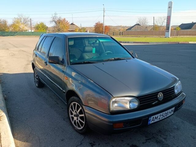 Сірий Фольксваген Гольф, об'ємом двигуна 1.4 л та пробігом 150 тис. км за 1600 $, фото 11 на Automoto.ua