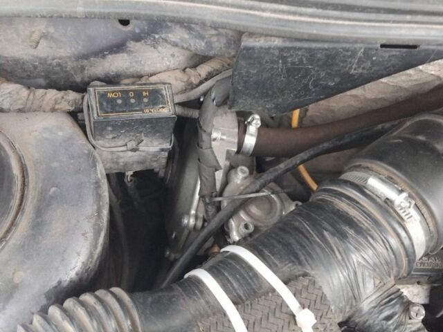 Серый Фольксваген Гольф, объемом двигателя 1.8 л и пробегом 310 тыс. км за 2300 $, фото 23 на Automoto.ua