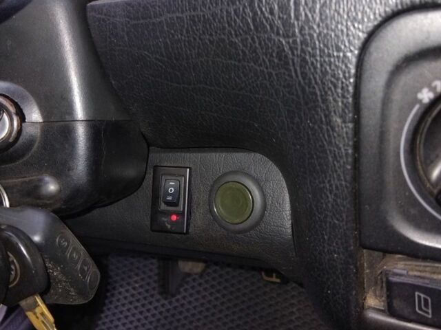 Серый Фольксваген Гольф, объемом двигателя 1.8 л и пробегом 310 тыс. км за 2300 $, фото 13 на Automoto.ua