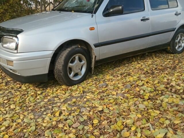 Серый Фольксваген Гольф, объемом двигателя 0 л и пробегом 100 тыс. км за 2500 $, фото 5 на Automoto.ua