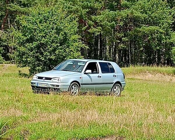 Фольксваген Гольф 1996 в Житомире на Automoto.ua Серый Фольксваген Гольф, объемом двигателя 1.6 л и пробегом 67 тыс. км за 2450 $, фото 6 на Automoto.ua