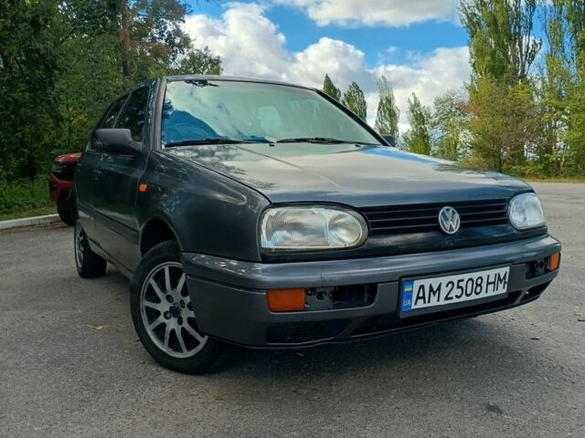 Сірий Фольксваген Гольф, об'ємом двигуна 1.4 л та пробігом 150 тис. км за 1600 $, фото 2 на Automoto.ua