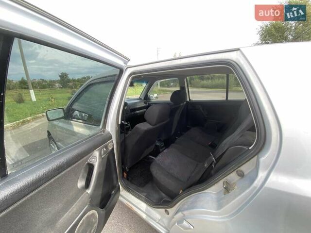 Серый Фольксваген Гольф, объемом двигателя 1.78 л и пробегом 325 тыс. км за 2500 $, фото 4 на Automoto.ua