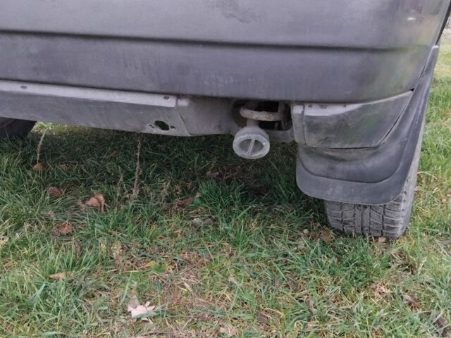 Серый Фольксваген Гольф, объемом двигателя 1.8 л и пробегом 310 тыс. км за 2300 $, фото 10 на Automoto.ua