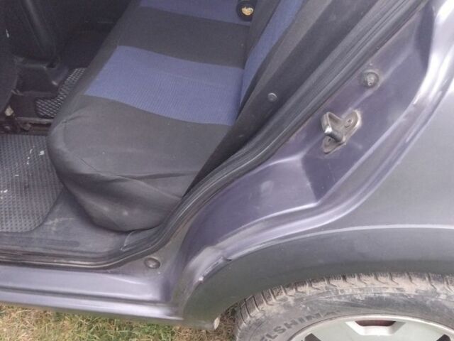 Серый Фольксваген Гольф, объемом двигателя 1.8 л и пробегом 310 тыс. км за 2300 $, фото 16 на Automoto.ua