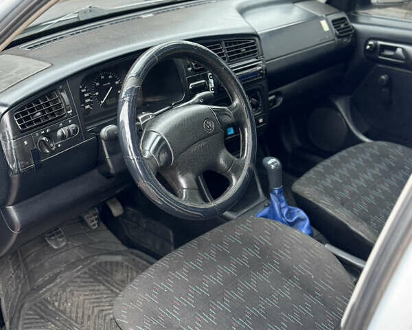 Серый Фольксваген Гольф, объемом двигателя 1.4 л и пробегом 228 тыс. км за 2100 $, фото 7 на Automoto.ua