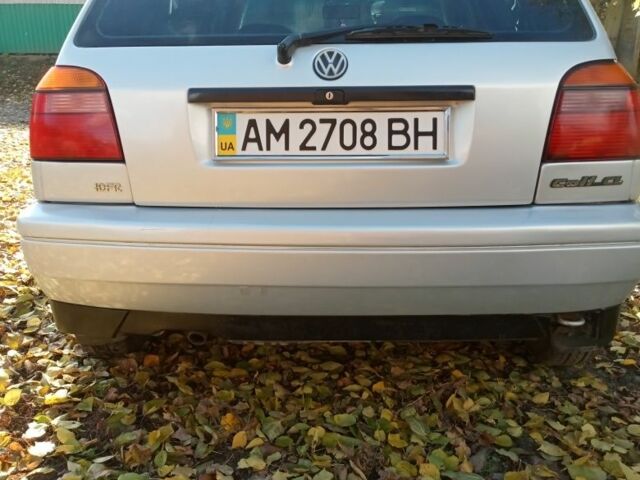 Серый Фольксваген Гольф, объемом двигателя 0 л и пробегом 100 тыс. км за 2500 $, фото 6 на Automoto.ua