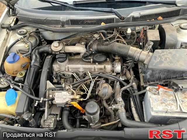 Сірий Фольксваген Гольф, об'ємом двигуна 1.9 л та пробігом 343 тис. км за 1500 $, фото 2 на Automoto.ua