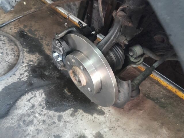 Серый Фольксваген Гольф, объемом двигателя 1.4 л и пробегом 262 тыс. км за 2500 $, фото 17 на Automoto.ua