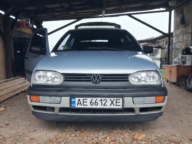 Серый Фольксваген Гольф, объемом двигателя 1.4 л и пробегом 262 тыс. км за 2500 $, фото 7 на Automoto.ua