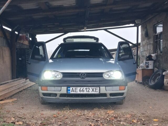 Серый Фольксваген Гольф, объемом двигателя 1.4 л и пробегом 262 тыс. км за 2500 $, фото 8 на Automoto.ua