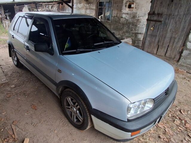 Серый Фольксваген Гольф, объемом двигателя 1.4 л и пробегом 262 тыс. км за 2500 $, фото 4 на Automoto.ua