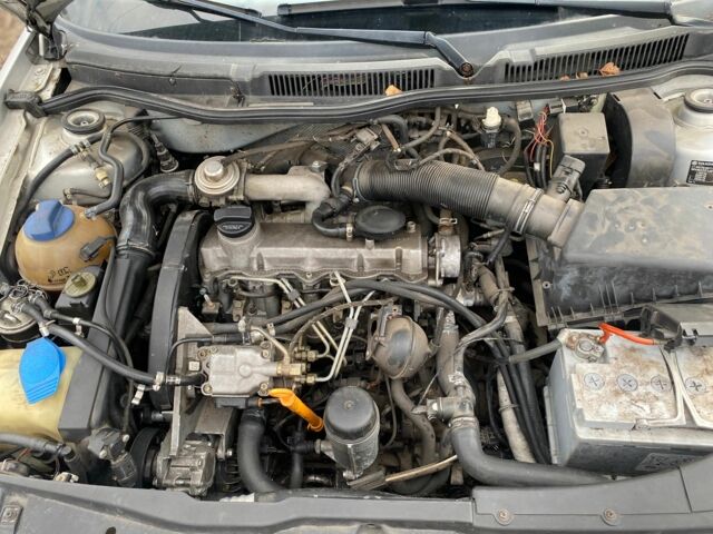 Сірий Фольксваген Гольф, об'ємом двигуна 1.9 л та пробігом 343 тис. км за 1500 $, фото 5 на Automoto.ua