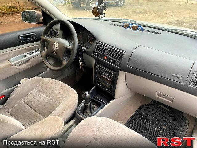 Сірий Фольксваген Гольф, об'ємом двигуна 1.9 л та пробігом 343 тис. км за 1500 $, фото 1 на Automoto.ua