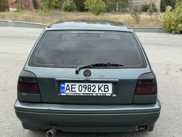 Серый Фольксваген Гольф, объемом двигателя 1.6 л и пробегом 66 тыс. км за 2100 $, фото 4 на Automoto.ua