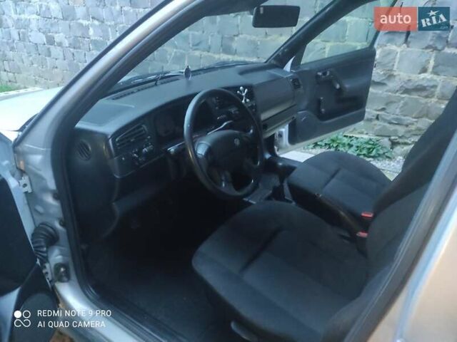 Сірий Фольксваген Гольф, об'ємом двигуна 1.4 л та пробігом 124 тис. км за 3000 $, фото 2 на Automoto.ua