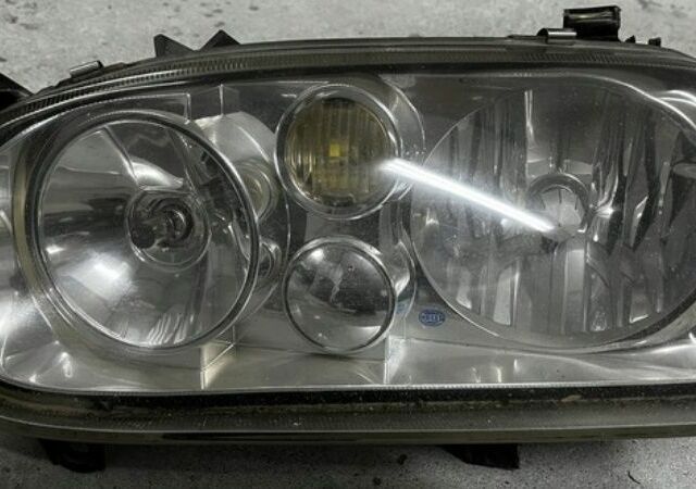 Серый Фольксваген Гольф, объемом двигателя 1.4 л и пробегом 262 тыс. км за 2500 $, фото 18 на Automoto.ua