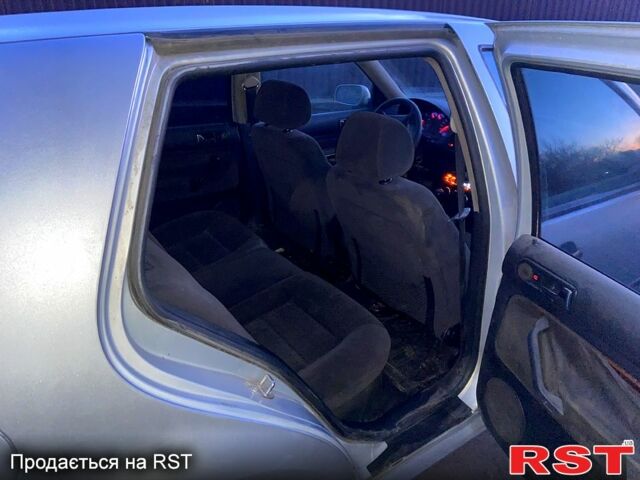 Сірий Фольксваген Гольф, об'ємом двигуна 1.9 л та пробігом 500 тис. км за 2700 $, фото 3 на Automoto.ua