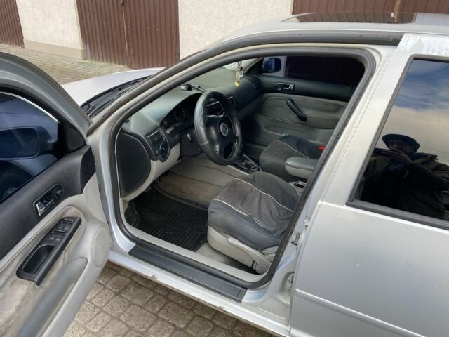 Серый Фольксваген Гольф, объемом двигателя 1.6 л и пробегом 360 тыс. км за 2800 $, фото 4 на Automoto.ua