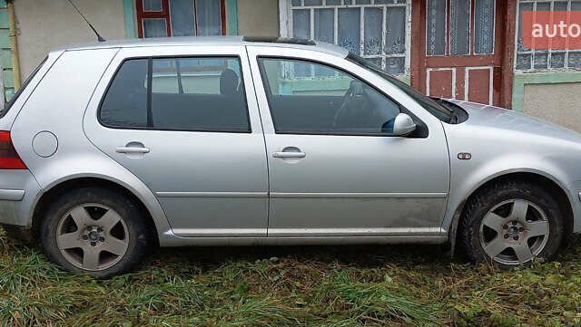 Серый Фольксваген Гольф, объемом двигателя 1.6 л и пробегом 170 тыс. км за 3600 $, фото 5 на Automoto.ua