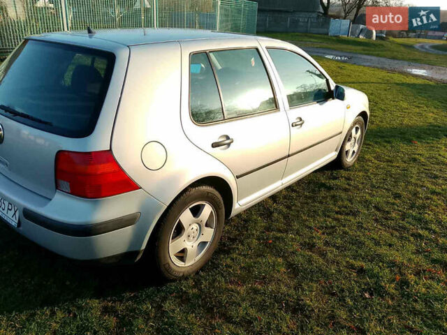 Серый Фольксваген Гольф, объемом двигателя 1.39 л и пробегом 201 тыс. км за 4500 $, фото 5 на Automoto.ua