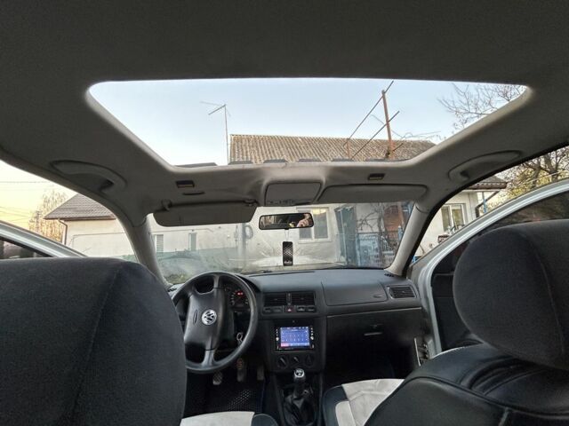 Серый Фольксваген Гольф, объемом двигателя 1.6 л и пробегом 297 тыс. км за 2400 $, фото 6 на Automoto.ua