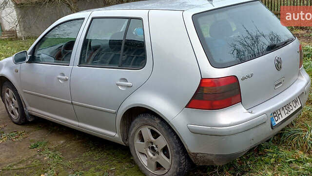 Серый Фольксваген Гольф, объемом двигателя 1.6 л и пробегом 170 тыс. км за 3600 $, фото 4 на Automoto.ua
