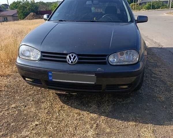 Серый Фольксваген Гольф, объемом двигателя 1.4 л и пробегом 367 тыс. км за 3200 $, фото 1 на Automoto.ua