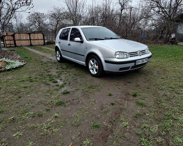 Сірий Фольксваген Гольф, об'ємом двигуна 1.4 л та пробігом 165 тис. км за 3200 $, фото 4 на Automoto.ua