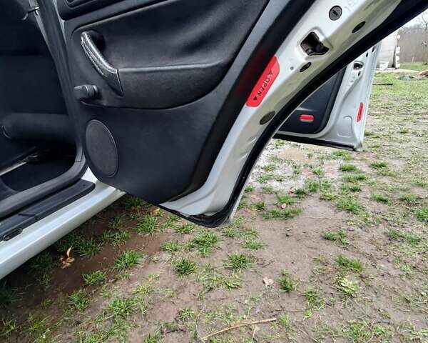 Сірий Фольксваген Гольф, об'ємом двигуна 1.4 л та пробігом 165 тис. км за 3200 $, фото 10 на Automoto.ua