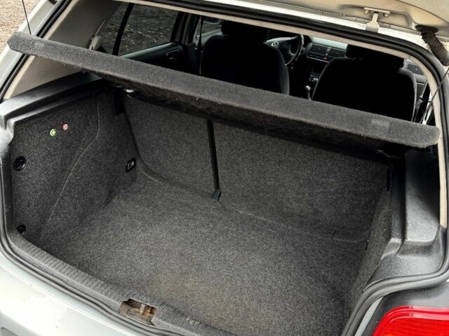 Серый Фольксваген Гольф, объемом двигателя 1.4 л и пробегом 251 тыс. км за 4500 $, фото 10 на Automoto.ua