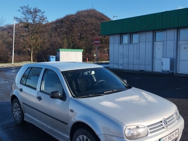 Серый Фольксваген Гольф, объемом двигателя 1.4 л и пробегом 260 тыс. км за 2500 $, фото 1 на Automoto.ua