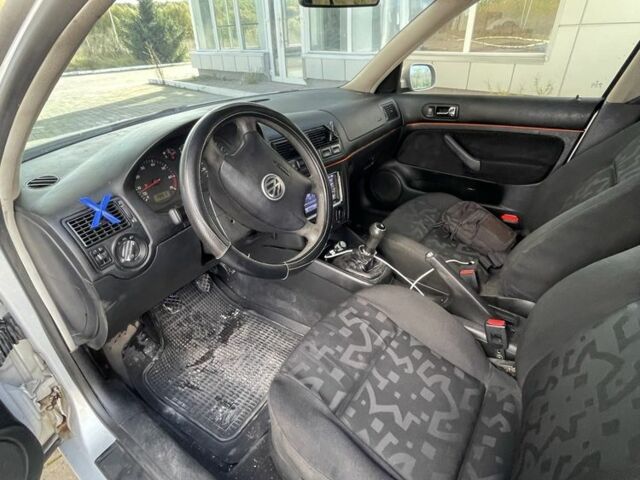 Серый Фольксваген Гольф, объемом двигателя 1.4 л и пробегом 290 тыс. км за 2700 $, фото 6 на Automoto.ua