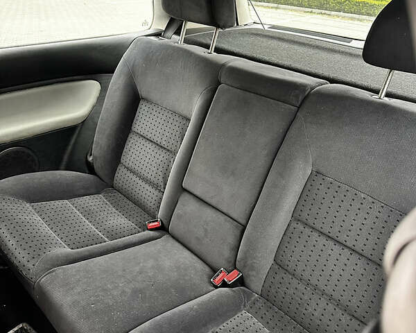 Сірий Фольксваген Гольф, об'ємом двигуна 1.4 л та пробігом 250 тис. км за 2850 $, фото 5 на Automoto.ua