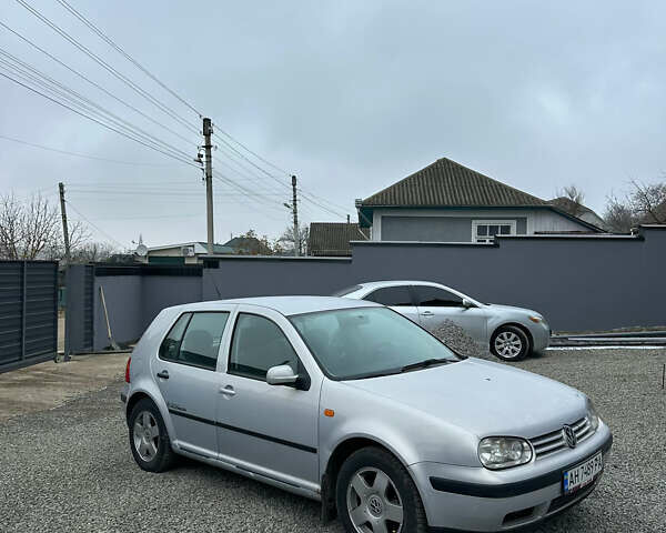 Серый Фольксваген Гольф, объемом двигателя 1.6 л и пробегом 300 тыс. км за 2999 $, фото 20 на Automoto.ua