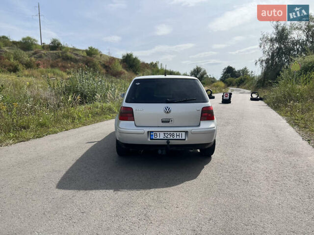 Серый Фольксваген Гольф, объемом двигателя 1.6 л и пробегом 294 тыс. км за 3170 $, фото 5 на Automoto.ua