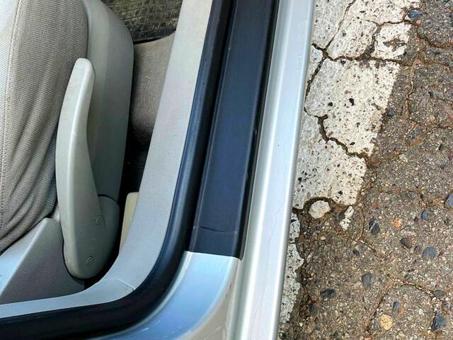 Сірий Фольксваген Гольф, об'ємом двигуна 1.8 л та пробігом 228 тис. км за 3999 $, фото 6 на Automoto.ua