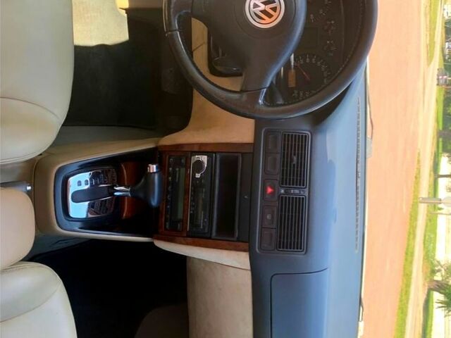 Сірий Фольксваген Гольф, об'ємом двигуна 1.6 л та пробігом 238 тис. км за 3900 $, фото 9 на Automoto.ua