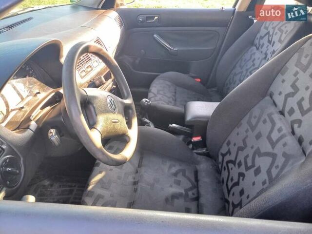 Серый Фольксваген Гольф, объемом двигателя 1.39 л и пробегом 212 тыс. км за 3350 $, фото 14 на Automoto.ua