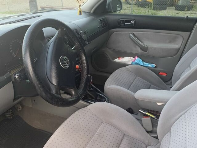 Сірий Фольксваген Гольф, об'ємом двигуна 1.6 л та пробігом 280 тис. км за 3850 $, фото 2 на Automoto.ua