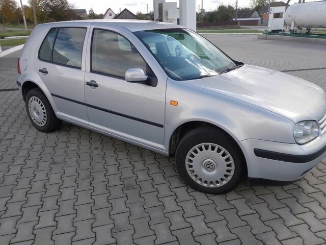 Серый Фольксваген Гольф, объемом двигателя 1.9 л и пробегом 380 тыс. км за 3800 $, фото 3 на Automoto.ua