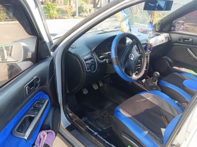 Сірий Фольксваген Гольф, об'ємом двигуна 1.6 л та пробігом 100 тис. км за 1550 $, фото 5 на Automoto.ua