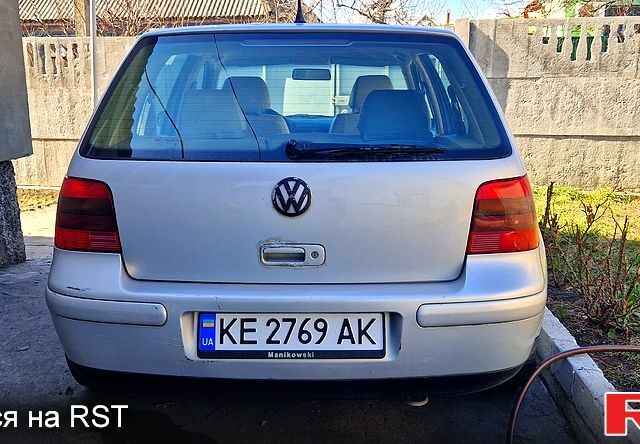 Сірий Фольксваген Гольф, об'ємом двигуна 1.6 л та пробігом 238 тис. км за 3900 $, фото 1 на Automoto.ua